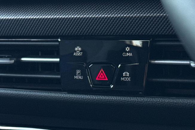 VOLKSWAGEN Golf Photo 28