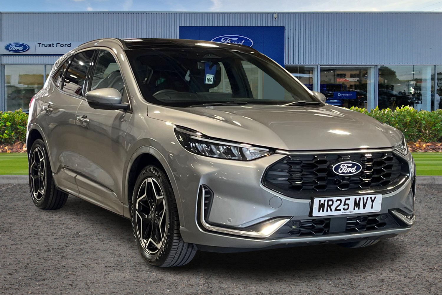 Ford KUGA Photo 0