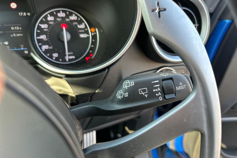 Alfa Romeo STELVIO Photo autoimg-34733fb73e0895446bd1241f4355eb2433b0b716.jpg
