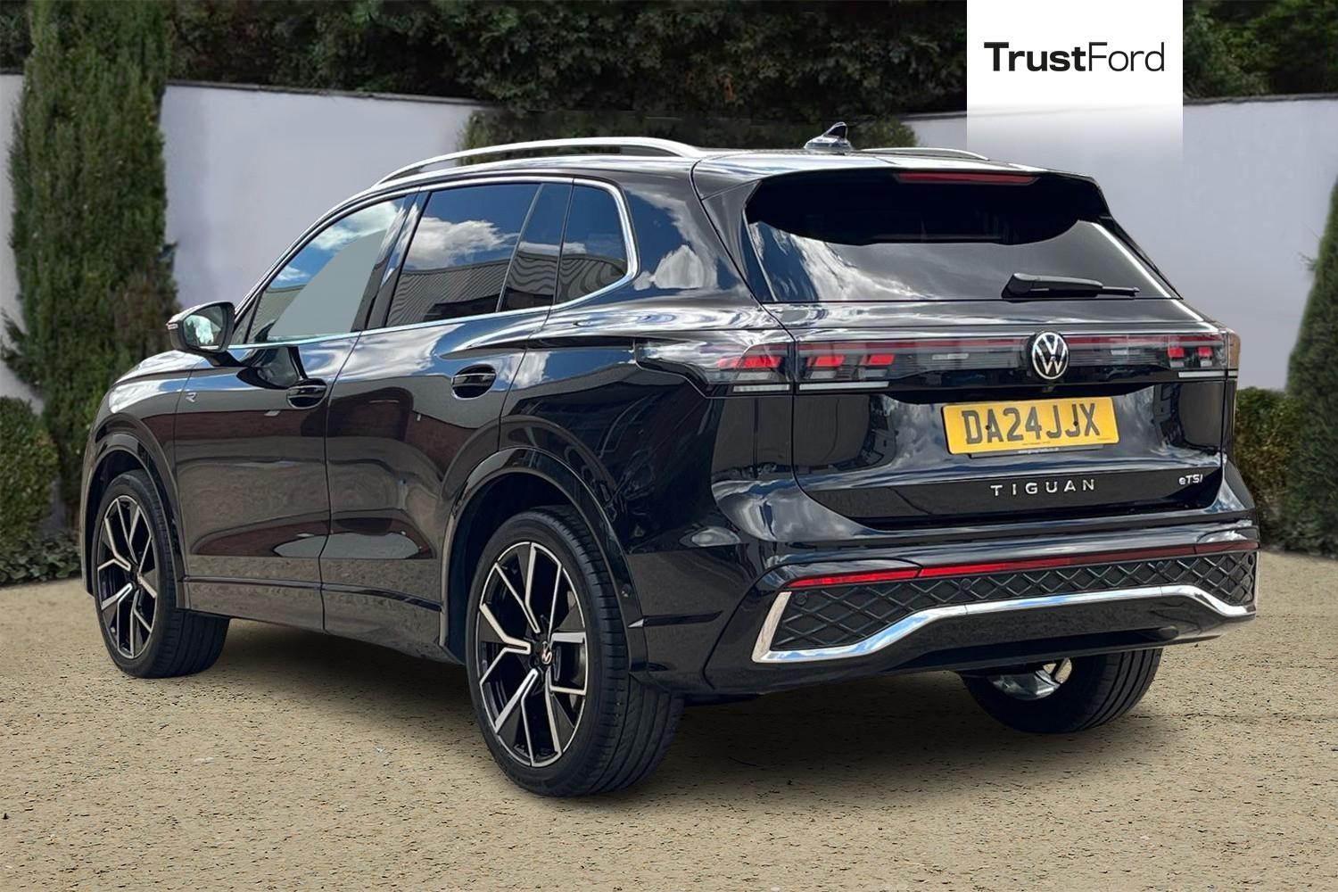 Volkswagen Tiguan Photo 1