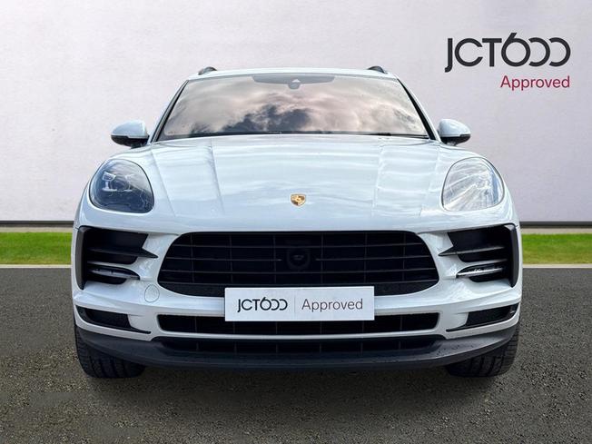 PORSCHE Macan Photo 8