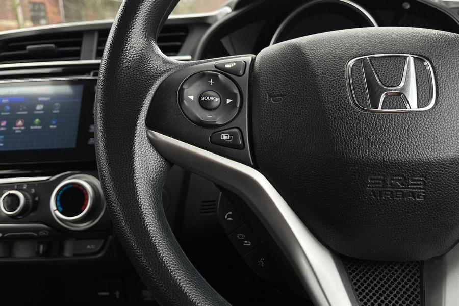 Honda Jazz Photo autoimg-347a381d3c0dae409d61f32785d51ad90698d5c9.jpg