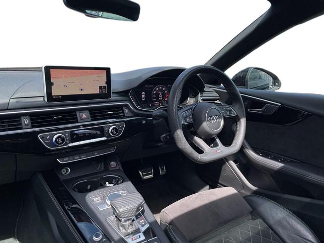 AUDI RS5 Photo 2