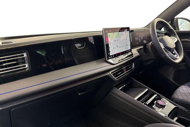 VOLKSWAGEN Tiguan Photo 2