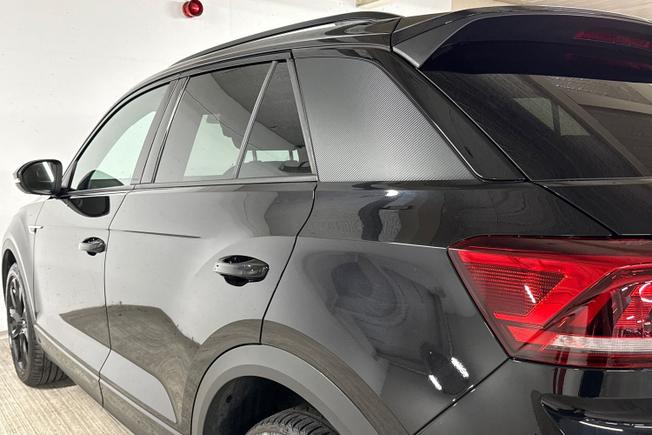 VOLKSWAGEN T-Roc Photo 36