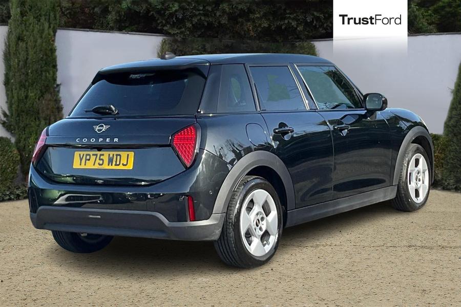 MINI COOPER Photo autoimg-3484673937b4e6819df3e217e7a1e1ed60fb2e6f.jpg