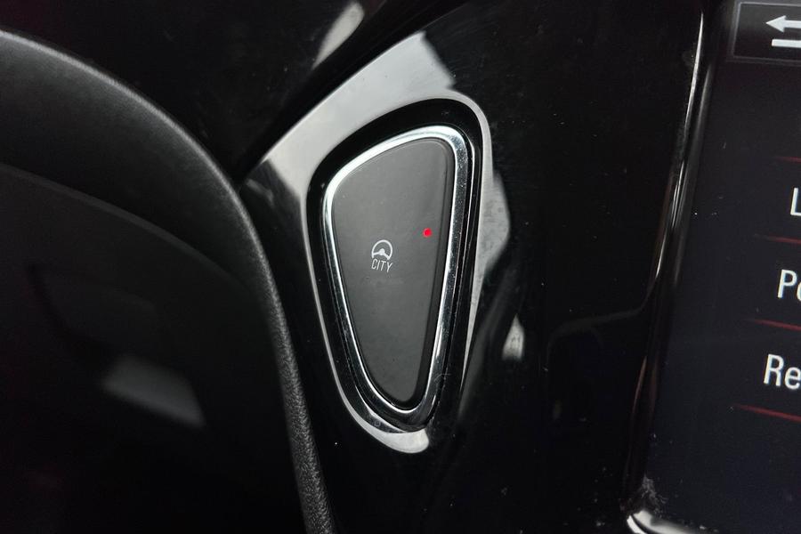 Vauxhall Corsa Photo autoimg-3489e0fa7d876659466391033439c95dd5519e69.jpg