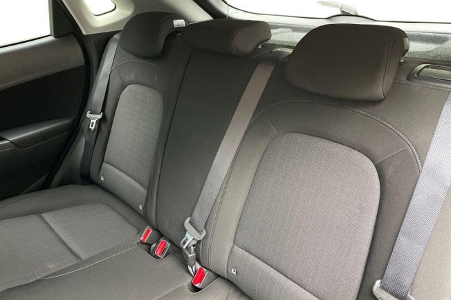 HYUNDAI Kona Photo 9