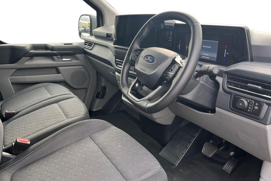 Ford E-TRANSIT CUSTOM Photo autoimg-348c130379f25c98f592340fa13bcda6e521b9ab.jpg