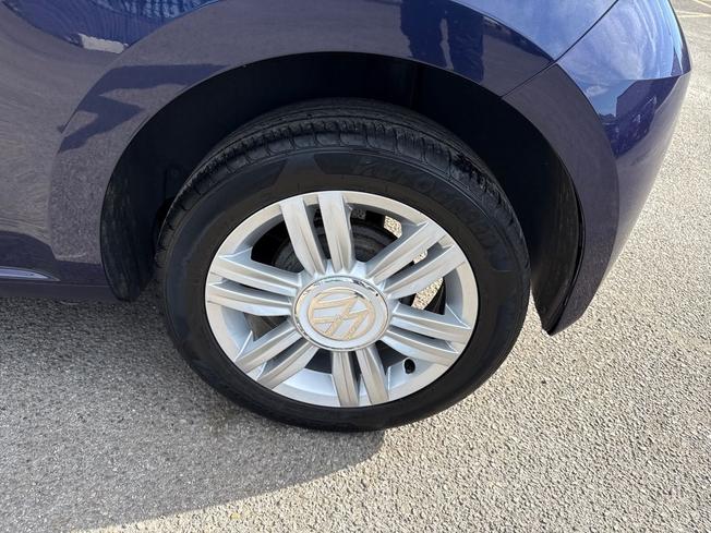VOLKSWAGEN up! Photo 23