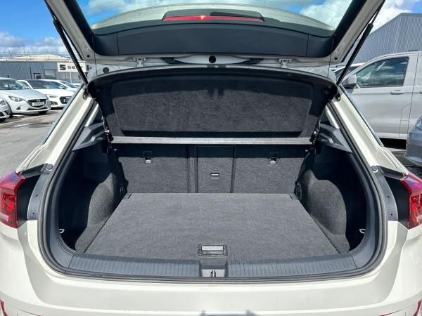 Volkswagen T-Roc Photo autoimg-349d904e877d1d83c42ca90c73a3931fd597e4e1.jpg