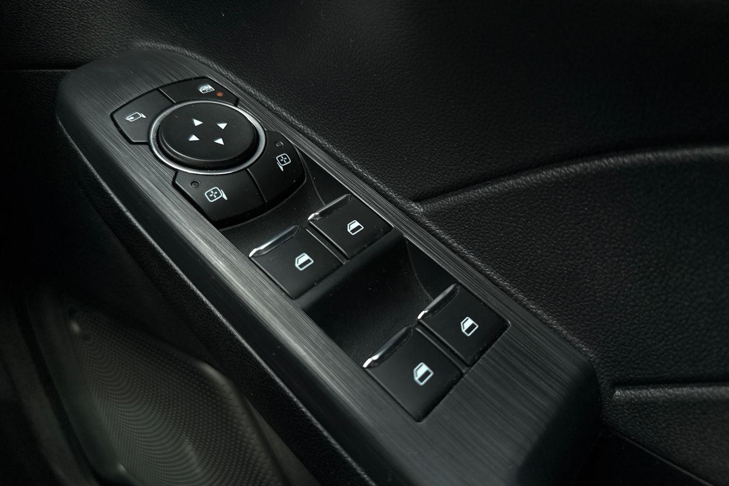 Ford KUGA Photo 15