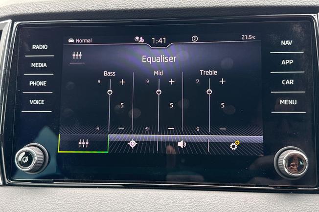ŠKODA Karoq Photo 25