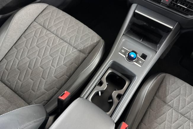 VOLKSWAGEN Tiguan Photo 24