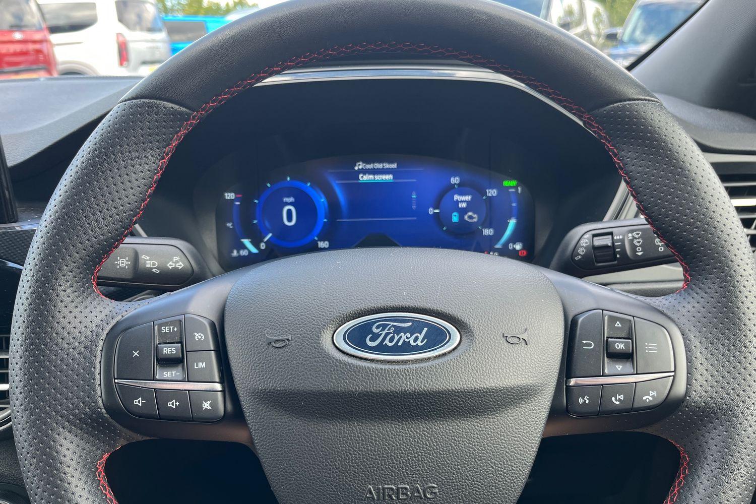 Ford KUGA Photo 11
