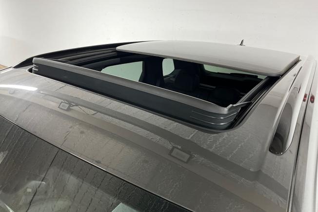 VOLKSWAGEN Touareg Photo 34