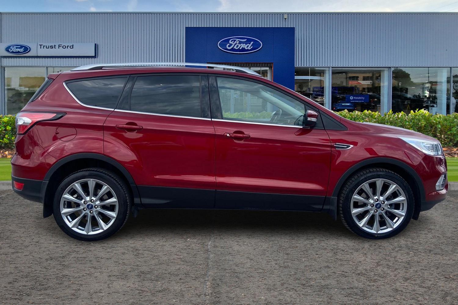 Ford KUGA Photo 2