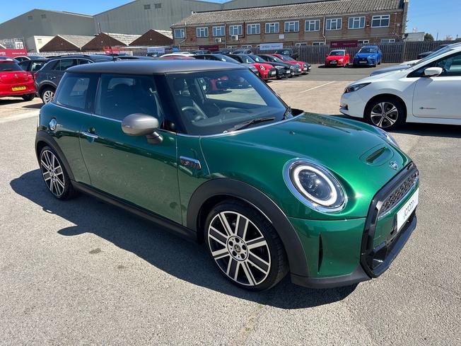 MINI Hatch Photo 39