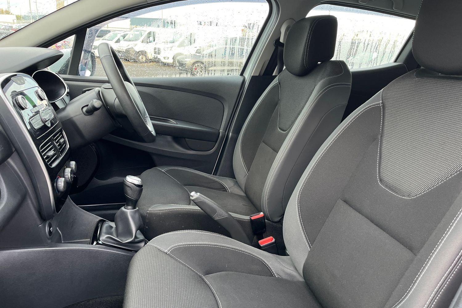 Renault CLIO Photo 18