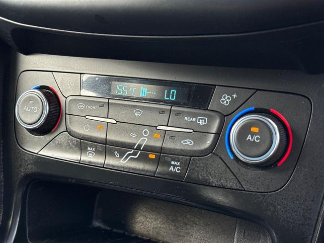FORD Focus Photo 57
