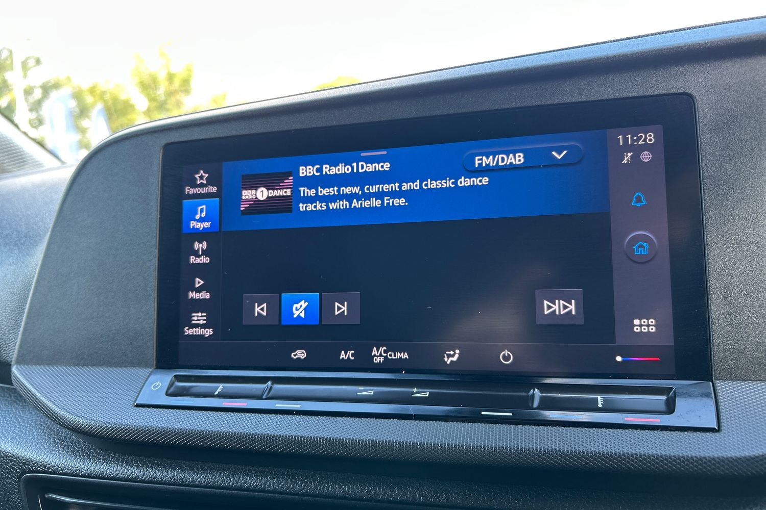 Ford TRANSIT CONNECT Photo 15