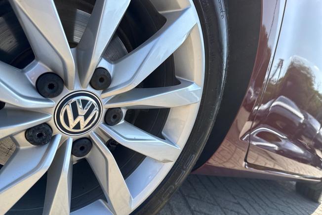 VOLKSWAGEN Golf Photo 22