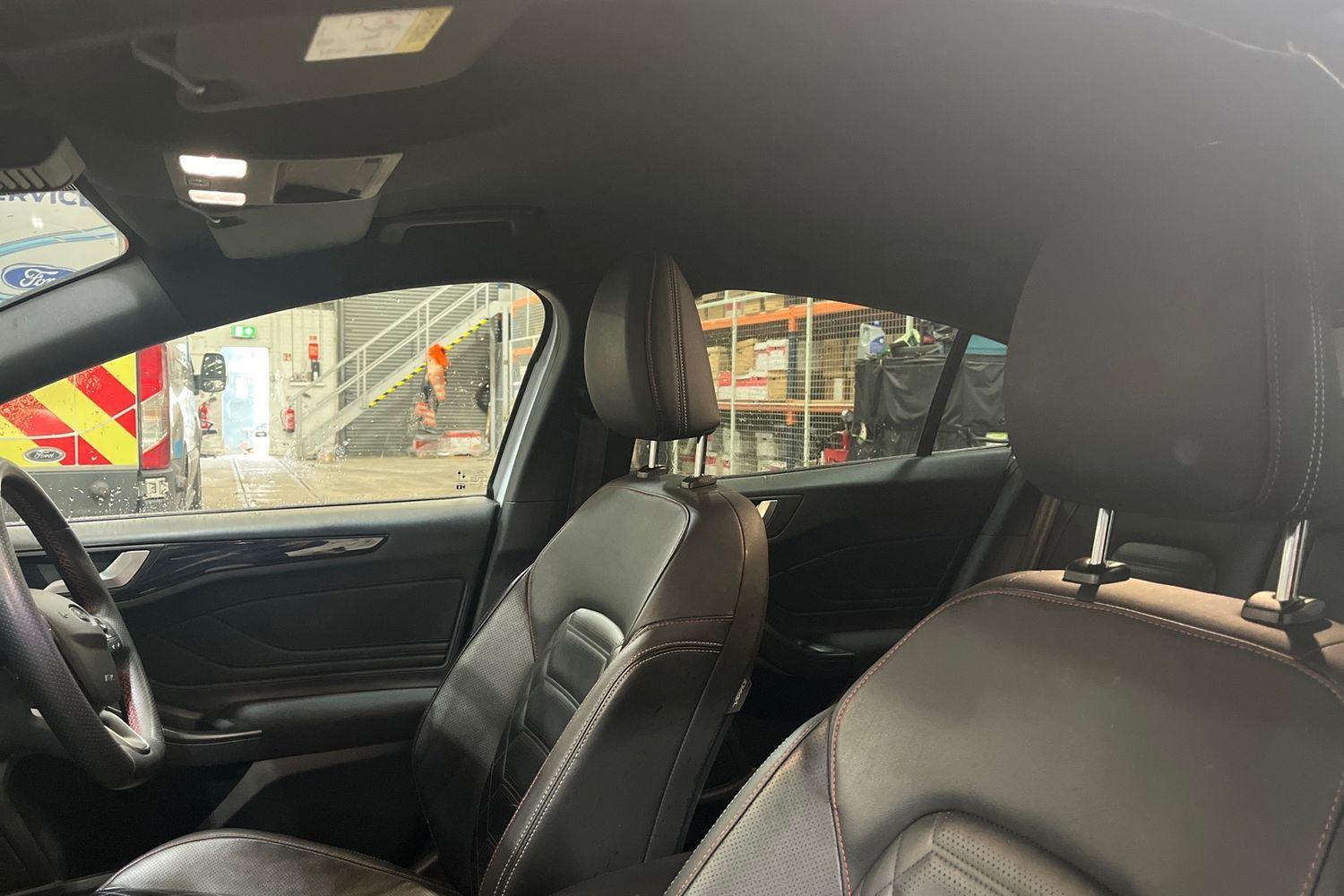 Ford FOCUS Photo 18
