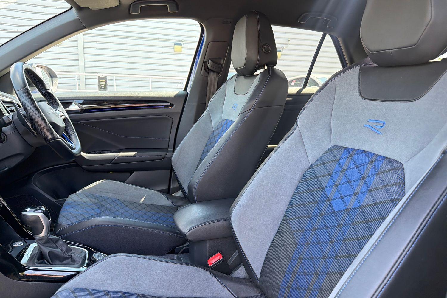 Volkswagen T-ROC Photo 18