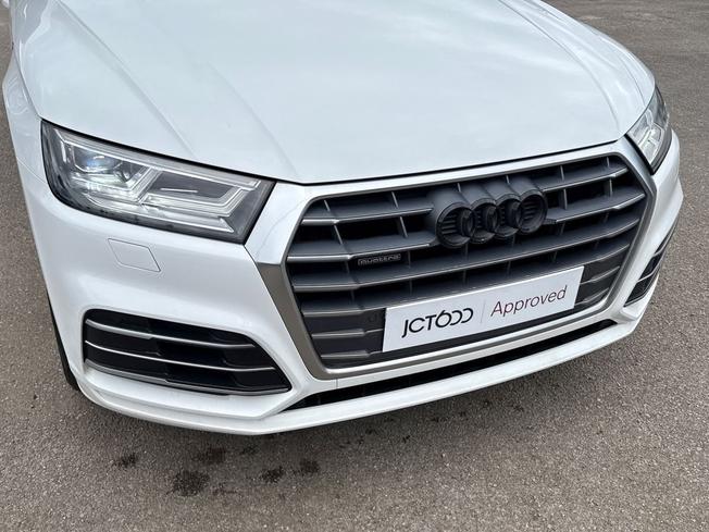 AUDI Q5 Photo 32