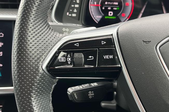 Audi A6 Avant Photo 16
