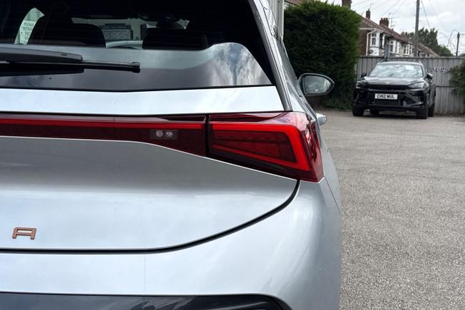 CUPRA Born Photo 18
