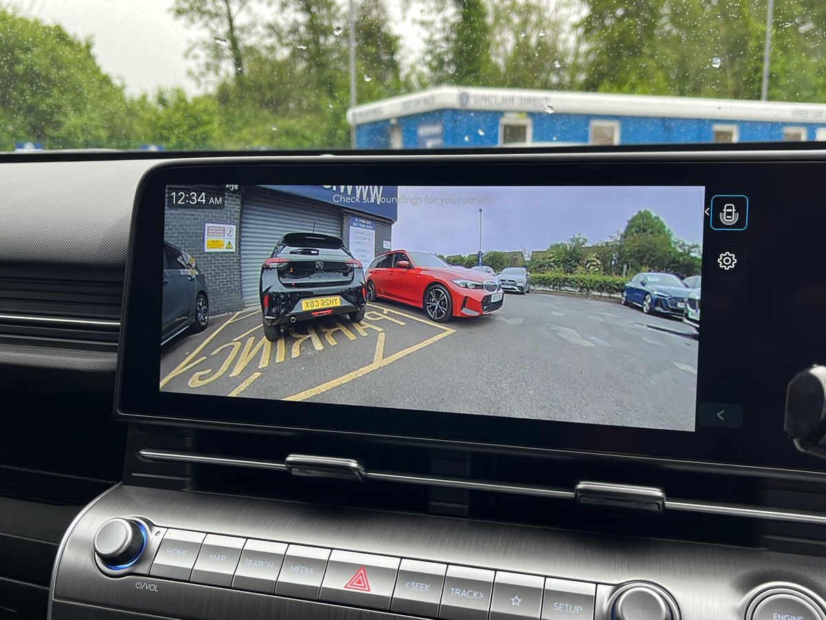 Hyundai KONA Photo 11
