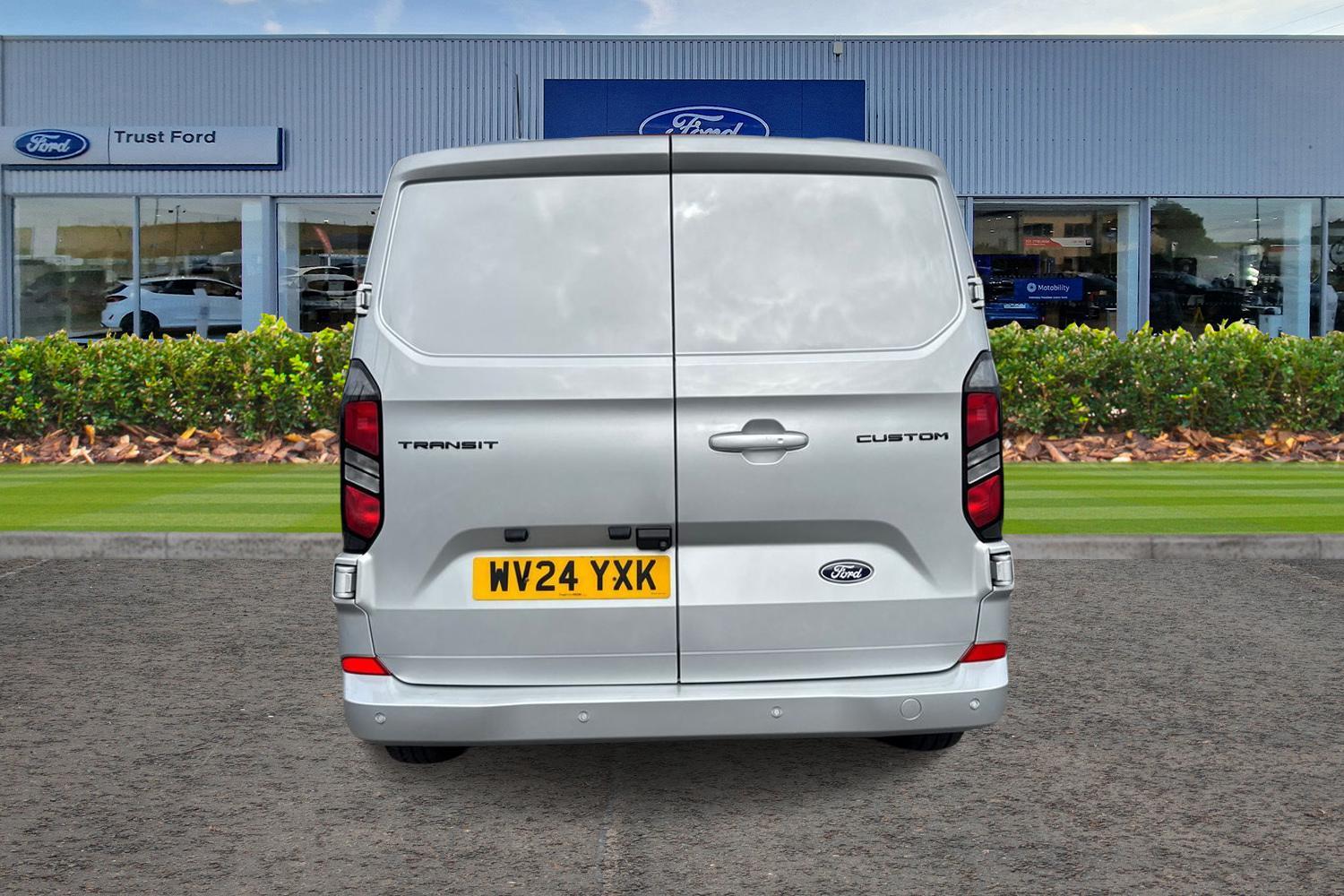 Ford TRANSIT CUSTOM Photo 12