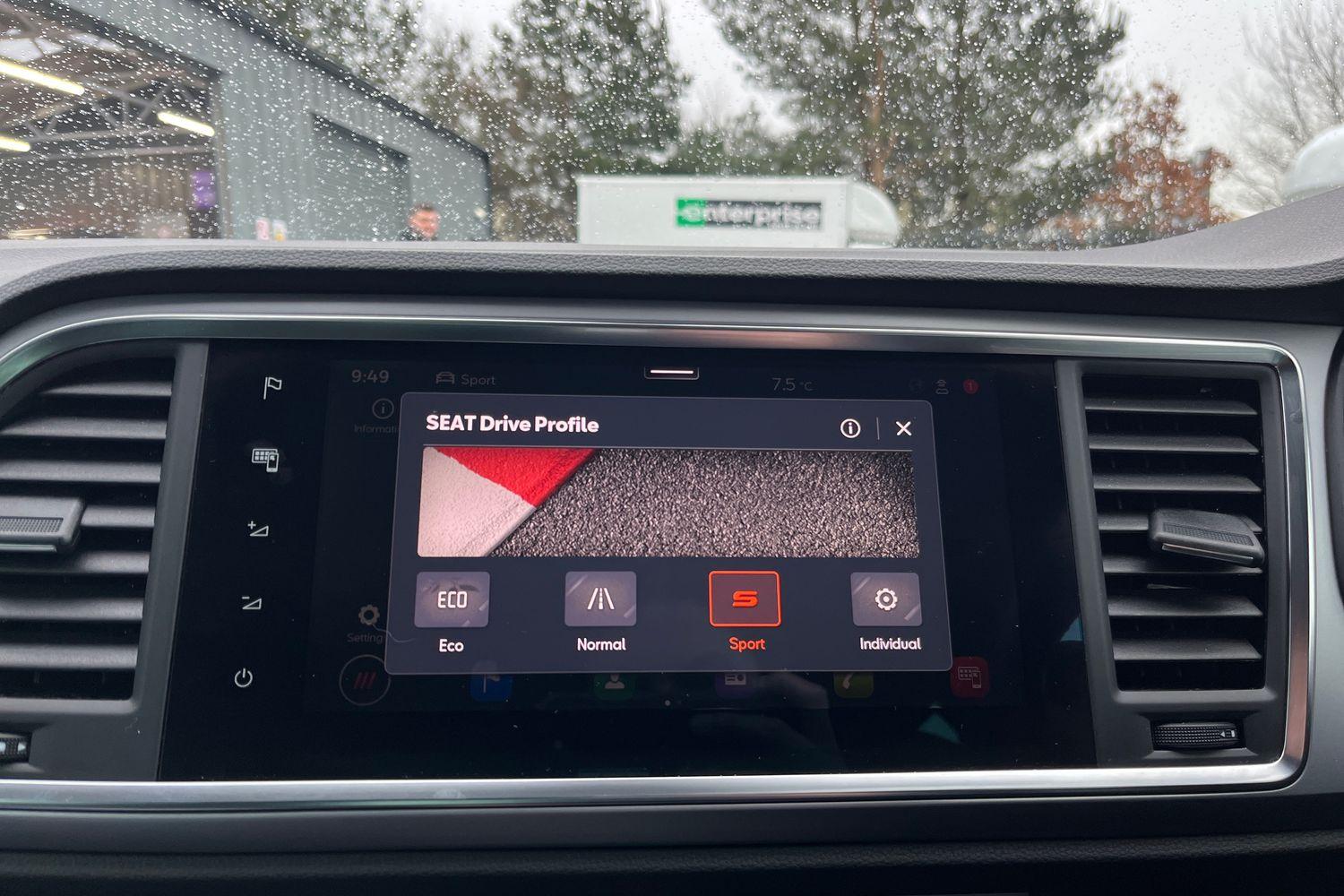 SEAT ATECA Photo 38