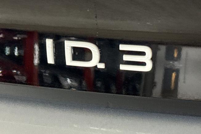 VOLKSWAGEN ID.3 Photo 35