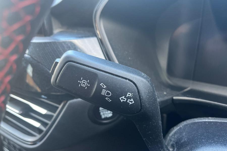 Ford KUGA Photo autoimg-34cedb4c15d6084ed446ebe90ba8cc0f0e457813.jpg