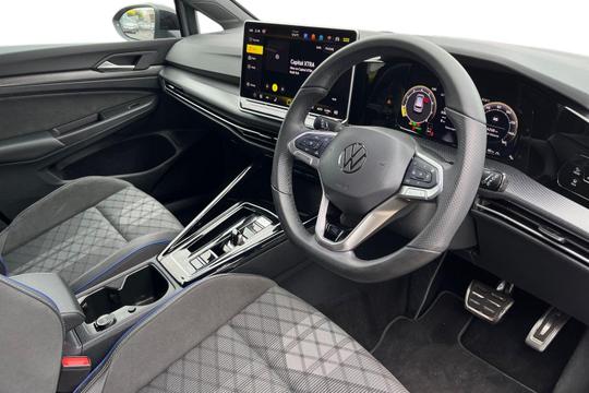Volkswagen Golf Photo autoimg-34cf4b336a8584a0b3a9630594189268e40aeecb.jpg