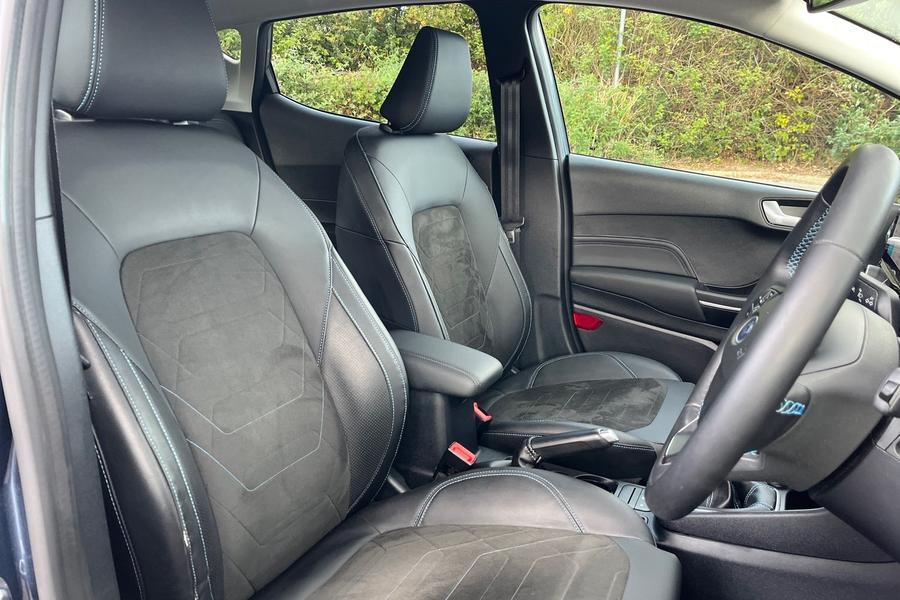 Ford Fiesta Photo autoimg-34d293b66c7e48d36f4d0be24b31cde29b8d5e68.jpg