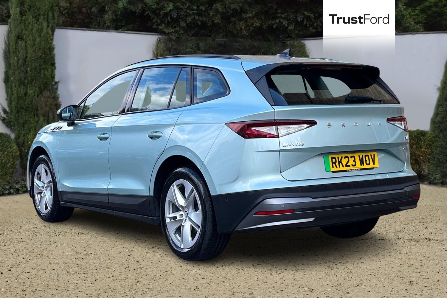 Skoda ENYAQ Photo 1