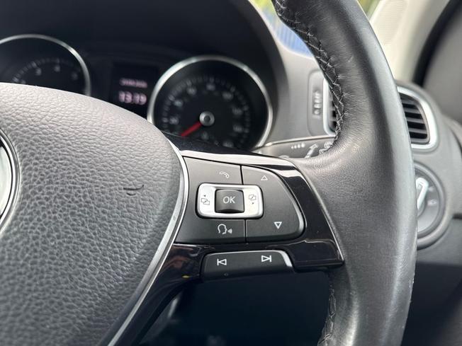VOLKSWAGEN Polo Photo 17