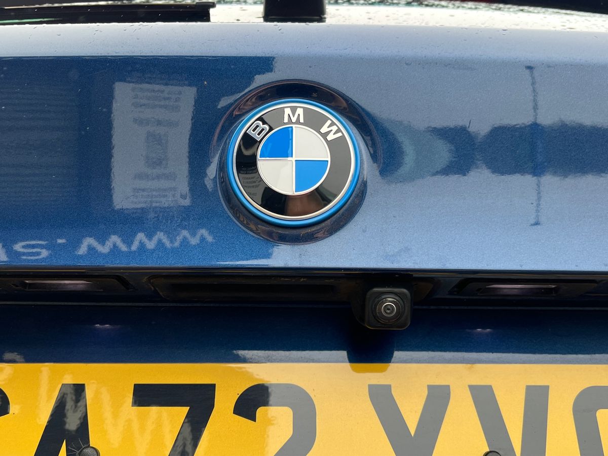 BMW 5 Series Photo 21