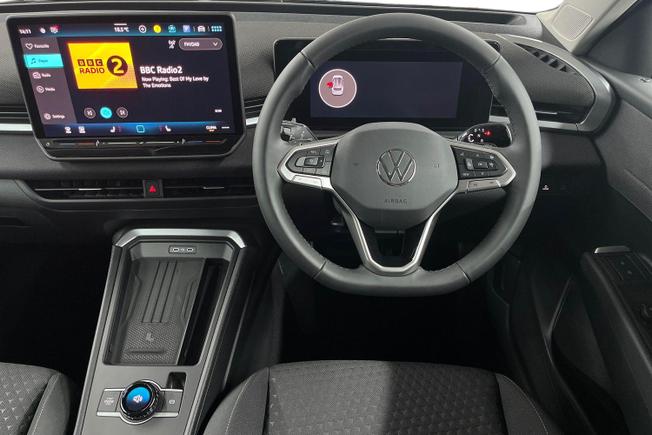 VOLKSWAGEN T-Roc Photo 11