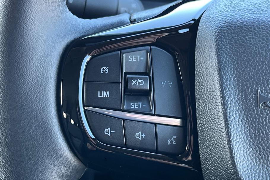 Used FORD TRANSIT CUSTOM YP75JHL 26