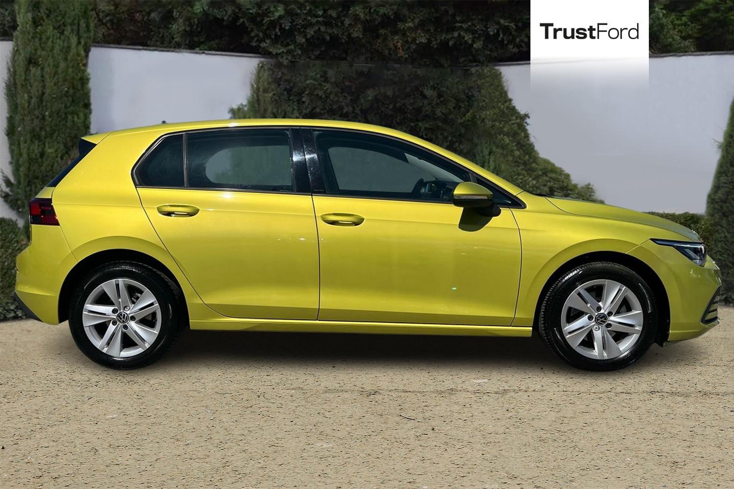 Volkswagen GOLF Photo 2