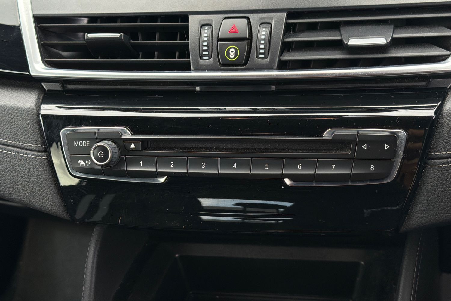 BMW 2 SERIES Photo 38
