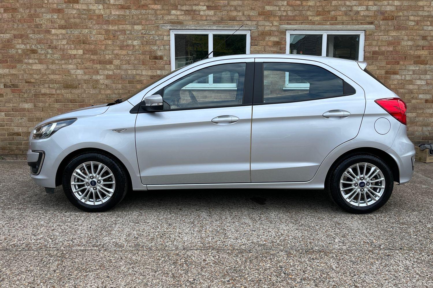 Ford KA+ Photo 35