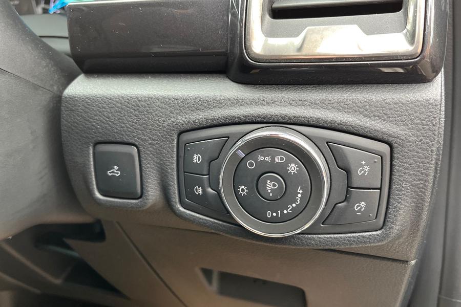 Ford RANGER Photo autoimg-34e5cfd766964c3f64aa39b6bb4b00794435731d.jpg