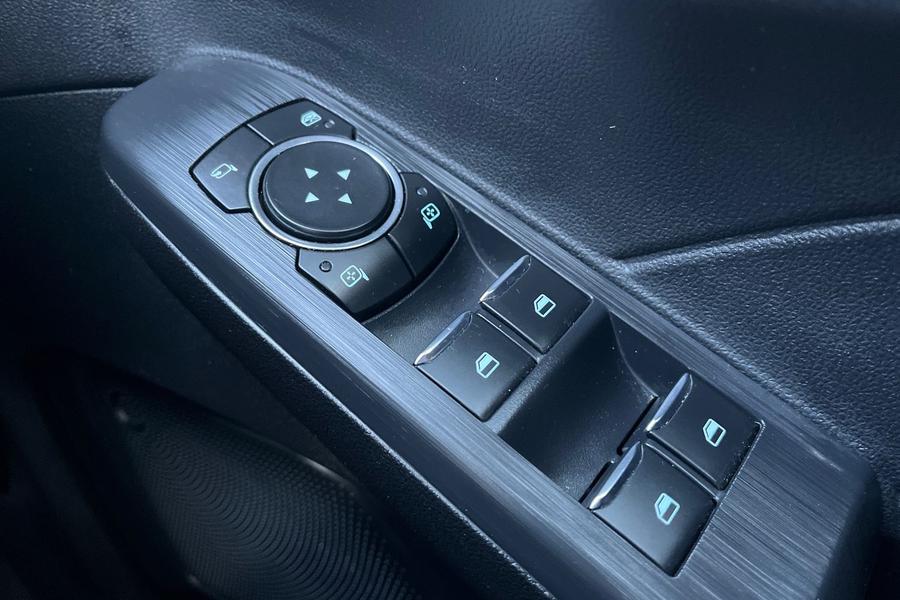 Ford KUGA Photo autoimg-34e8c471c02089caa01fea475817b6a81e62788d.jpg