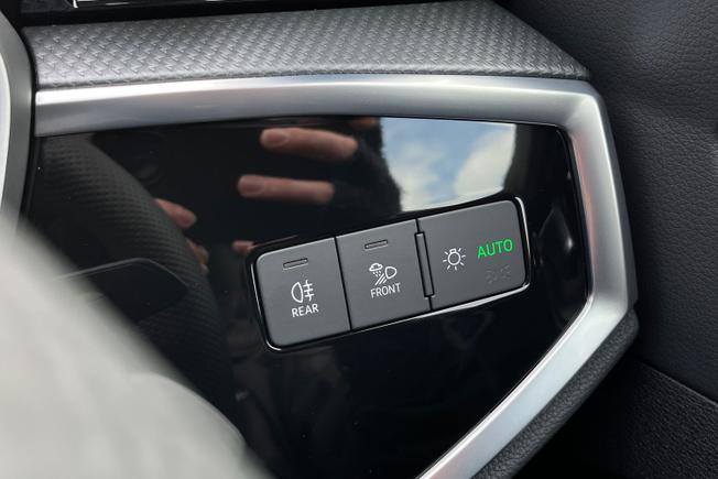 AUDI Q3 Photo 37