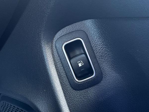 Mercedes-Benz CLA Photo autoimg-34f3dce53f63abee0041153c770a19a2a4f369d8.jpg